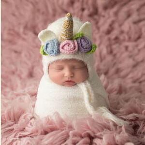 Daisy Baby Girls Infant Unicorn Beanie Hat White with Flowers 0-6 month NWT